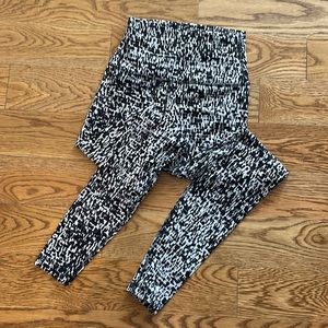 Lululemon white black align legging
